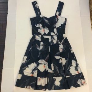 EUC White House Black Market Floral Sundress Sz6